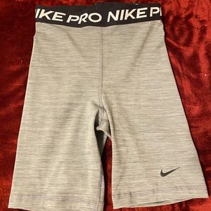 Nike Pro